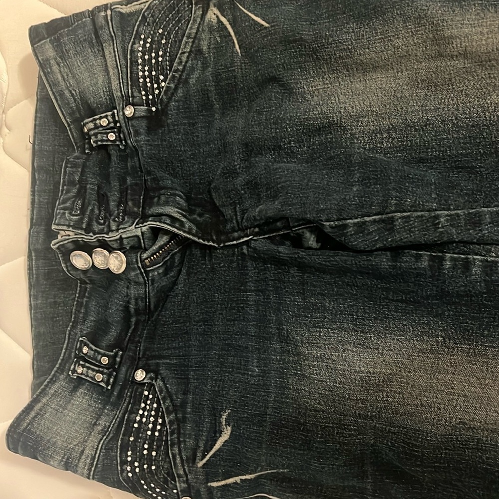 Selling Colombian Jeans
